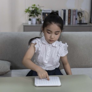 人類幼崽鍛煉思維必備好物AI智能棋盤提升六大能力多種玩法更益智