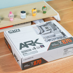 首發(fā)評(píng)測(cè),四年保固白色漂亮主板，七彩虹CVN X870 ARK FROZEN V14