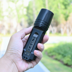  多光源設計，經典再升級！Fenix菲尼克斯TK35R雙尾按戰(zhàn)術手電體驗
