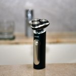 德国进口刀片+18000转/分，剃须不留痕，媲美千元性能！末野MAX实测