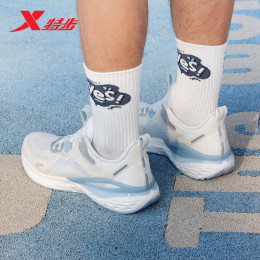 XTEP 特步 男款跑步鞋 升級款 880319110119
