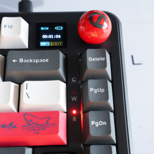 618狂欢节必备：黑爵AK820 MAX机械键盘，游戏与工作的得力助手