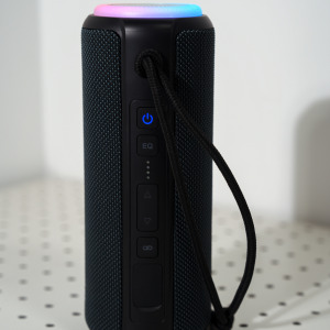雷登X8MAX蓝牙音箱：RGB炫彩灯光，露营聚会新宠儿！