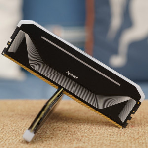 高频内存能否弥补Ultra短板？宇瞻 NOX RGB DDR5 8000体验分享