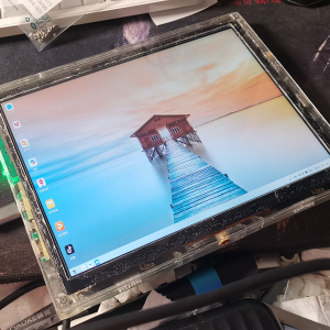  从iPad拆屏到环氧树脂浇壳：我的便携屏手工DIY全记录