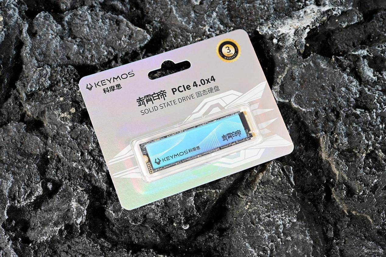 科摩思赤霄白帝KM7000 1TB固态硬盘评测：纯国产方案！7100MB/s超速体验太平洋科技