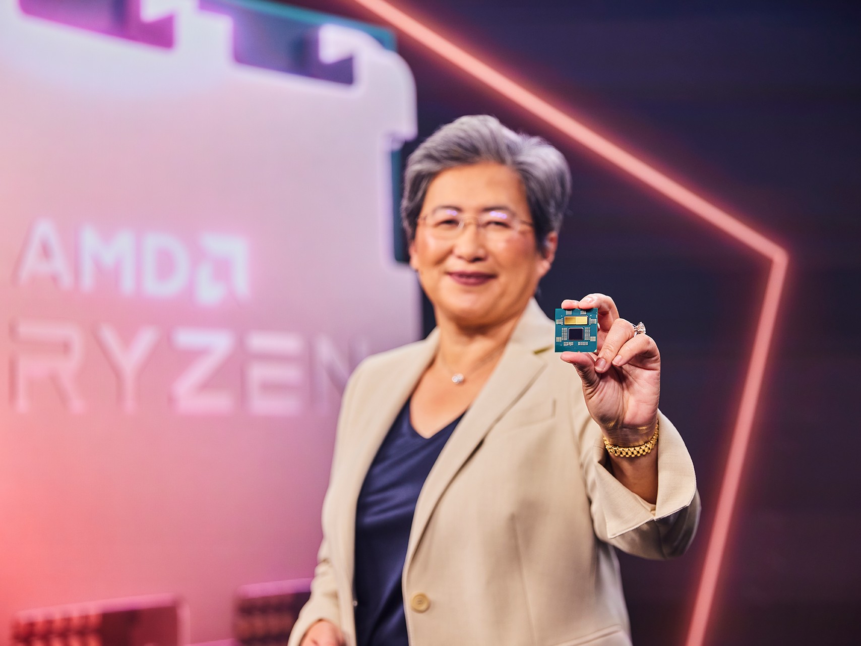 AMD x86 CPU市场份额持续增长，服务器与移动领域表现强劲