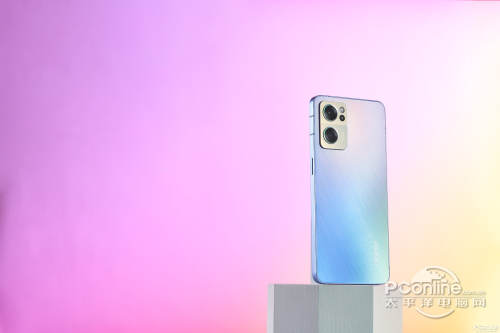 OPPO Reno7