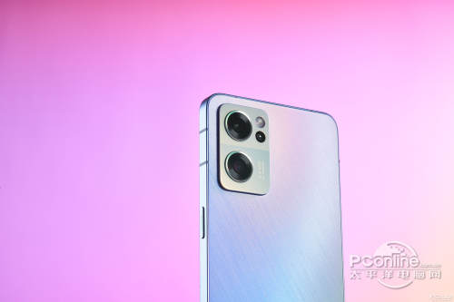 OPPO Reno7