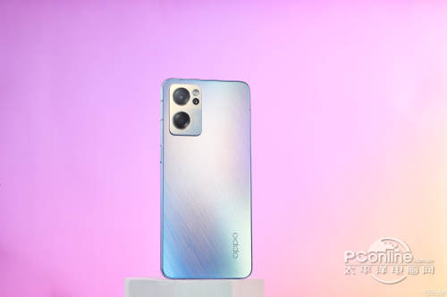 OPPO Reno7