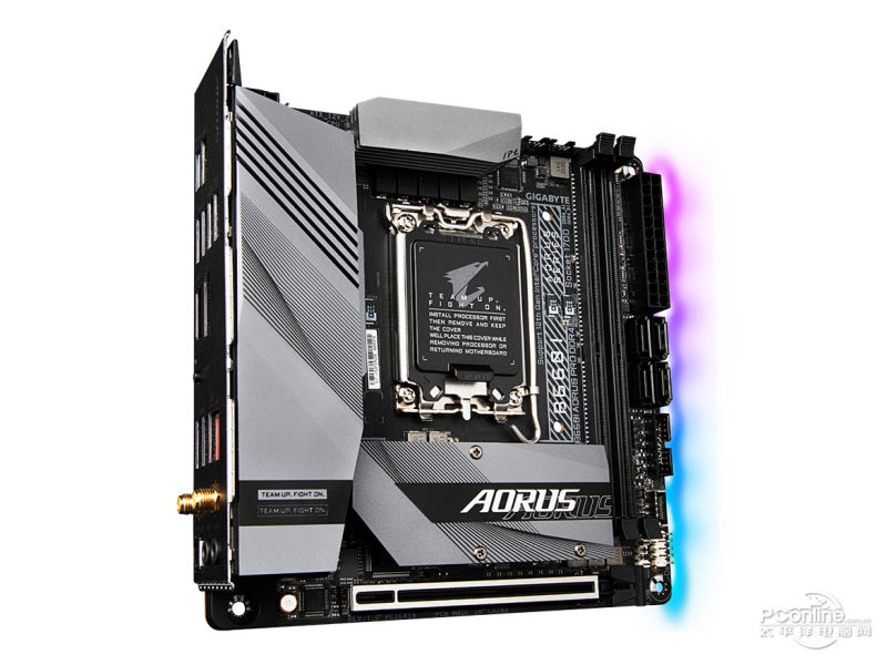 技嘉B660I AORUS PRO DDR445度正面