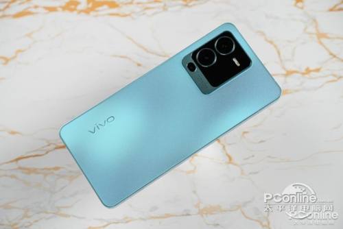 vivo S15