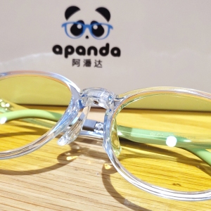 阿潘达APANDA防蓝光儿童眼镜：科学防蓝光，拒绝智商税