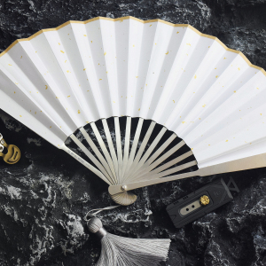  实用把玩两相宜，FEGVE费戈轻风6寸马牙款钛扇体验