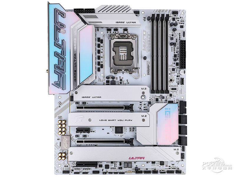 七彩虹iGame Z790D5 ULTRA V20 DDR5正面