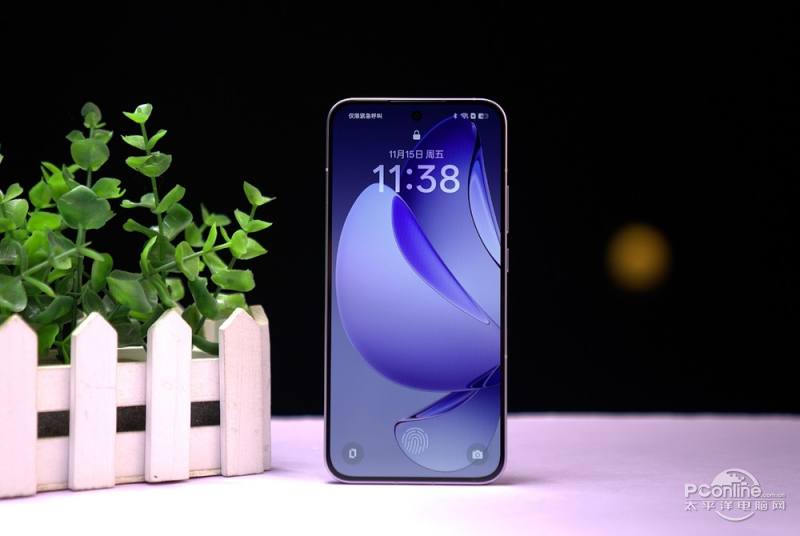 OPPO Reno13ͼ